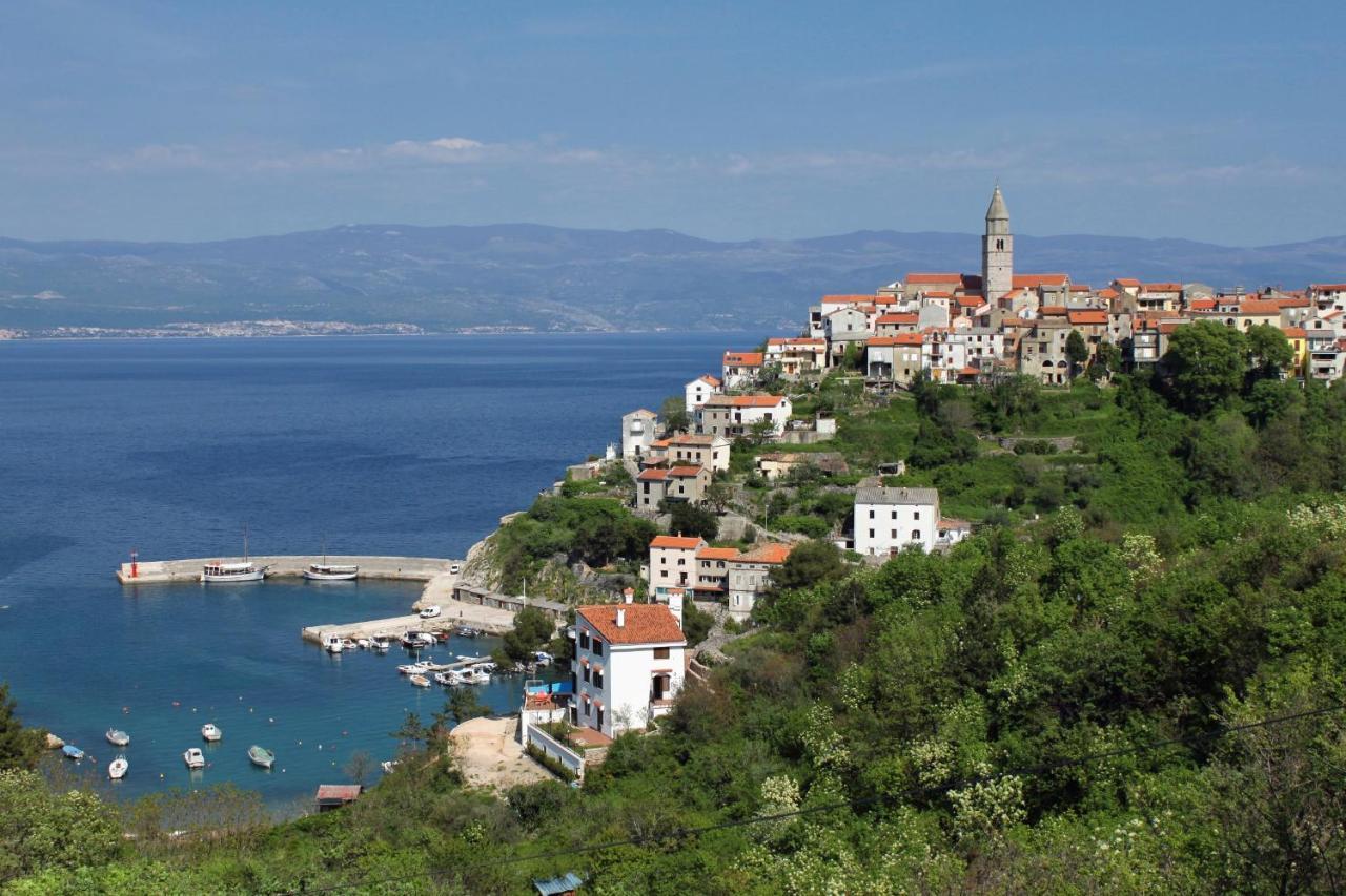Double Room Vrbnik 5301B Exterior photo